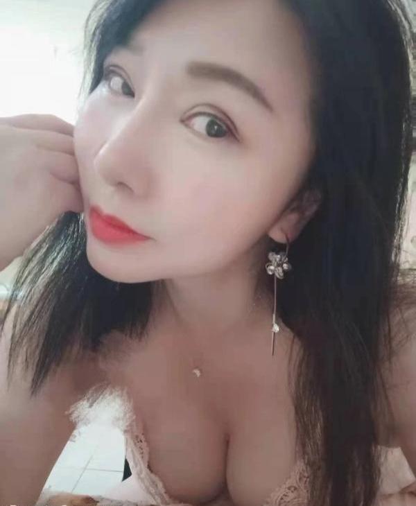 丝袜少妇桃子