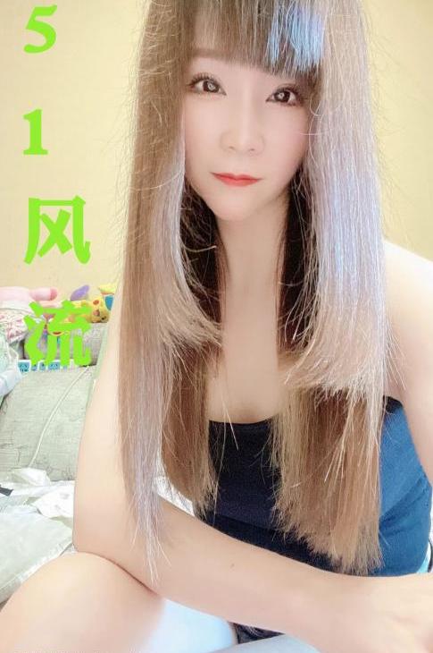 蕾丝裤衩小妹