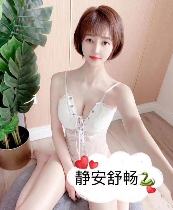 舌吻小妹舒畅